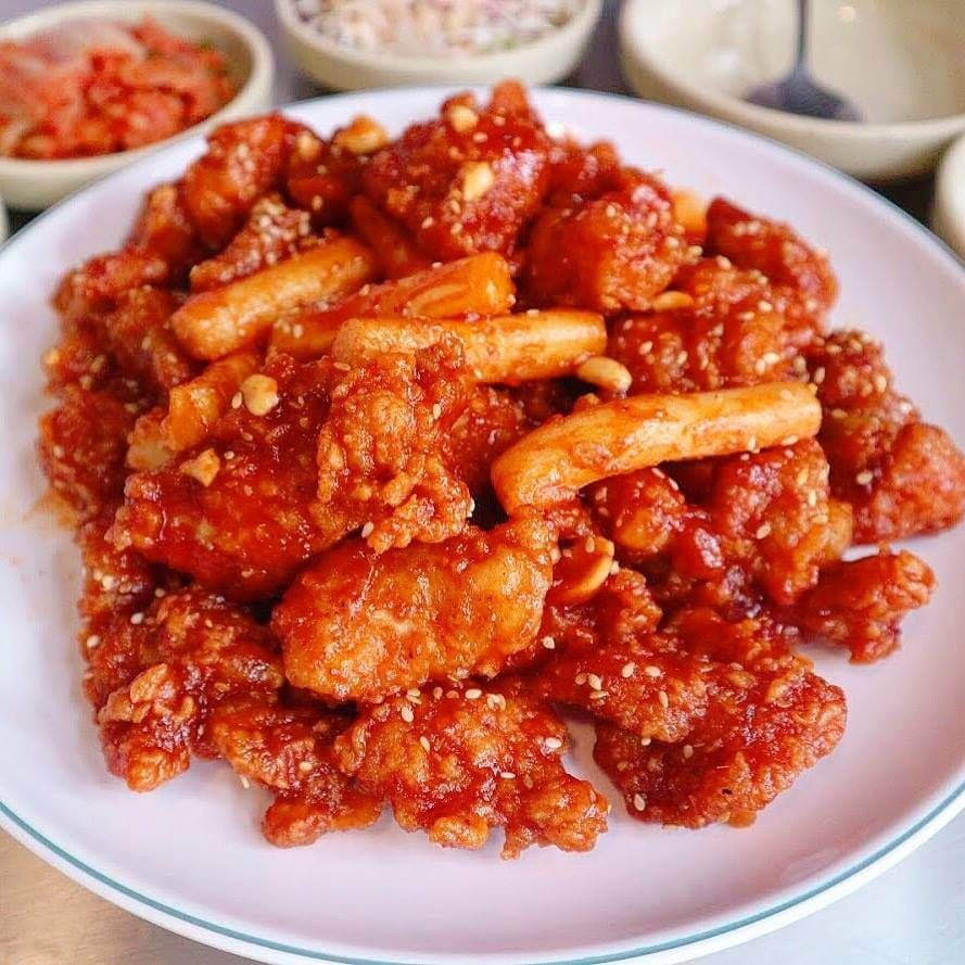 King Dakgalbi - Trần Đại Nghĩa