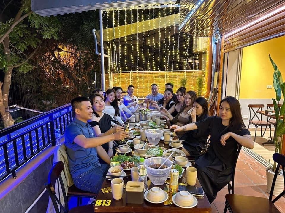 Vịt Quay Lu Đất Hoàng Ký - Tô Hiệu