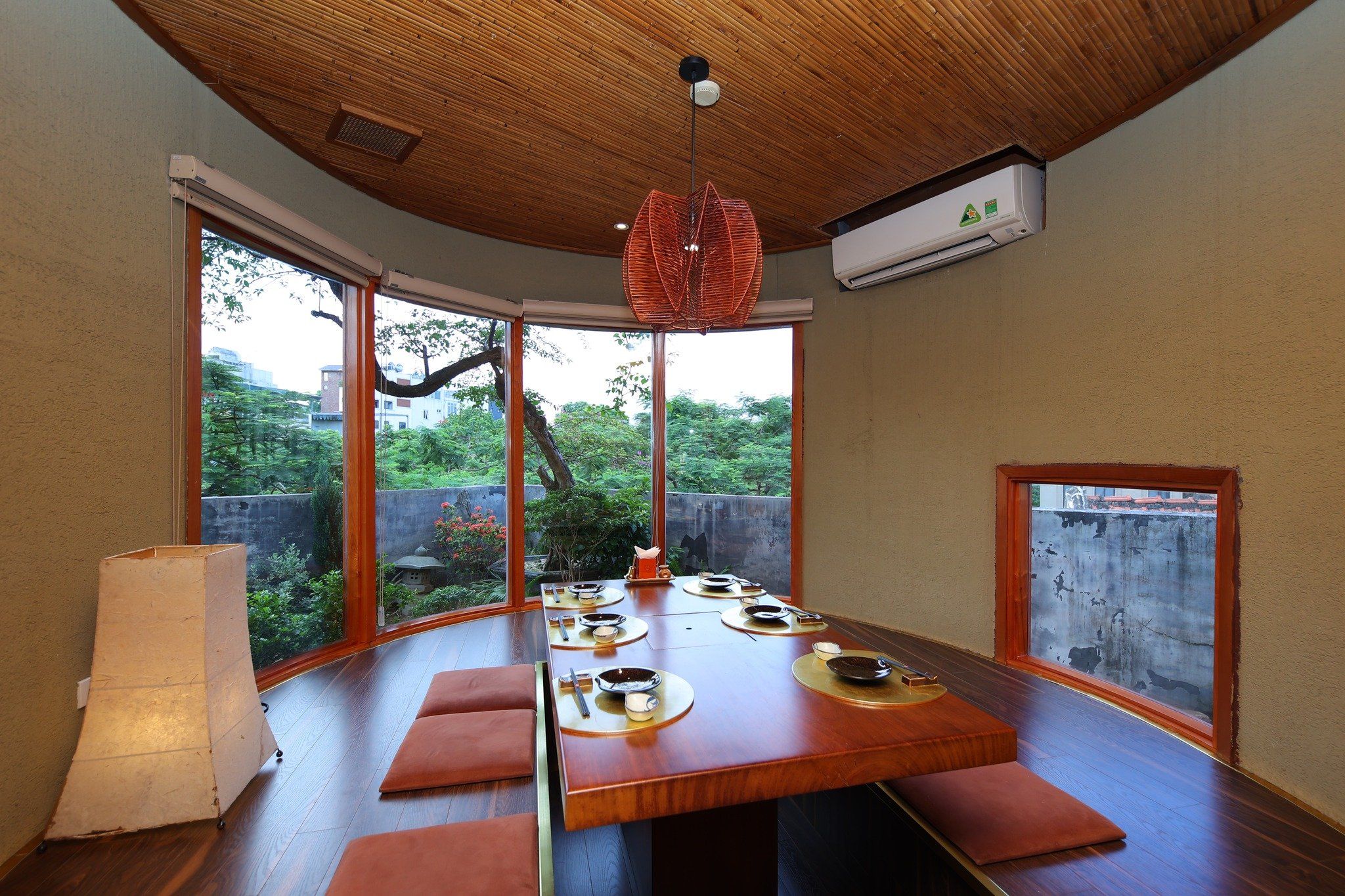 Hatoyama - Nguyễn Chánh