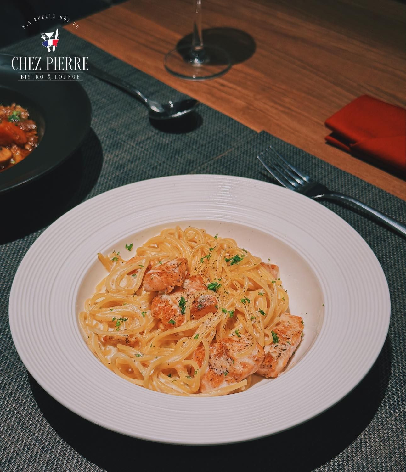 Chez Pierre Bistro & Lounge - 5 Hội Vũ