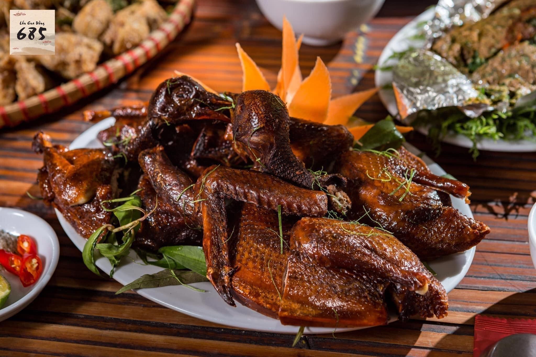 Lẩu Cua Đồng 685 - 685 Lạc Long Quân