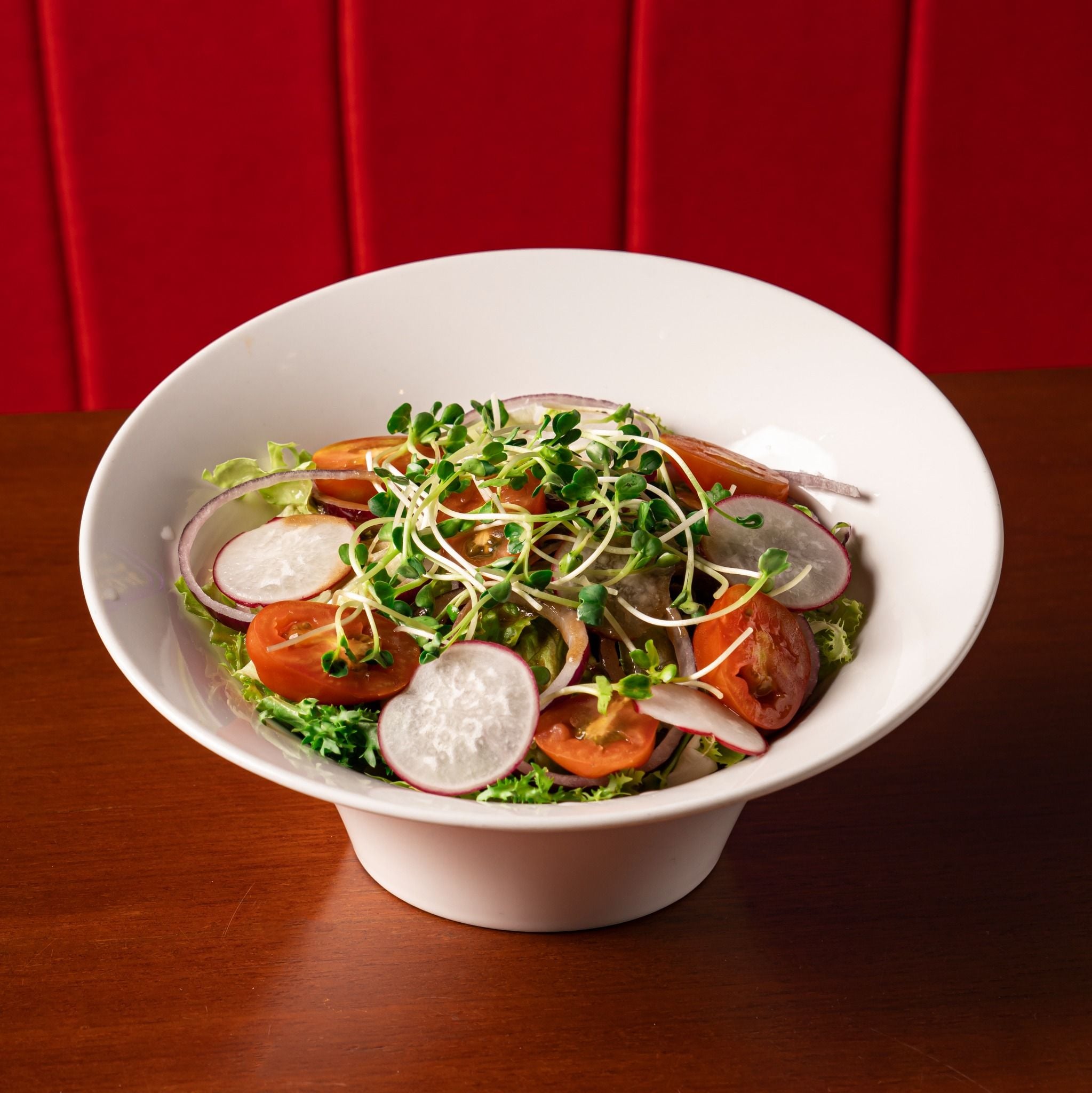 Brux Belgian Capital Beer - Trần Quốc Hoàn