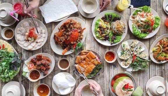 Hẻm Quán - Chùa Hà