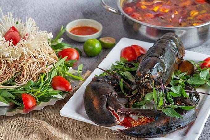 Hải Sản Biển Cua - Nguyễn Khang