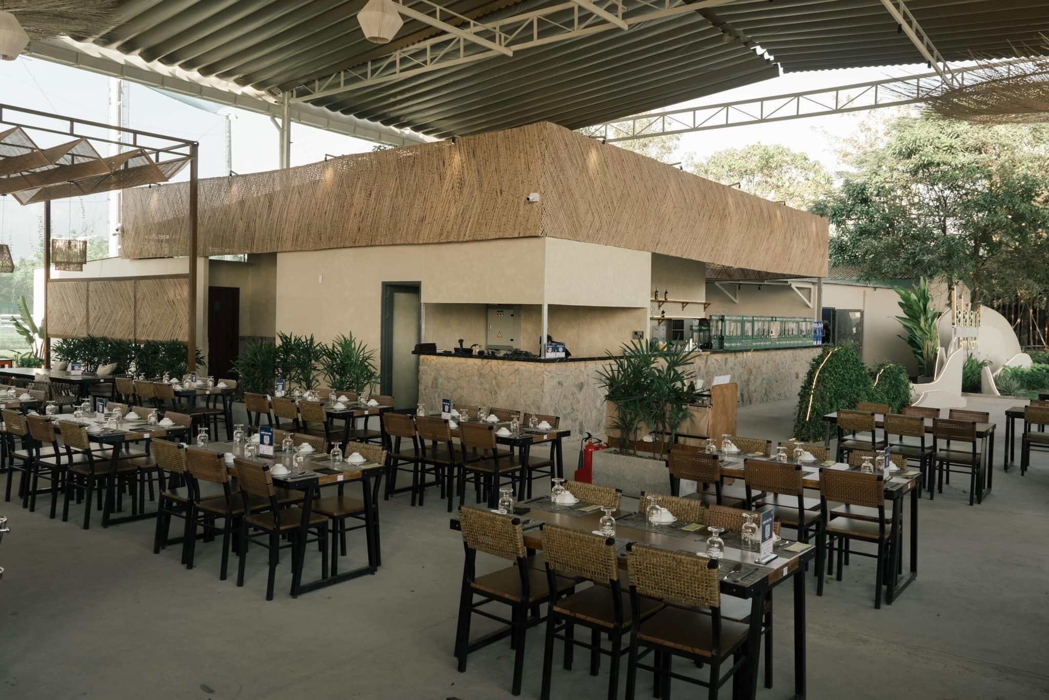 LalaLand Bình Khánh - 26 Mai Chí Thọ