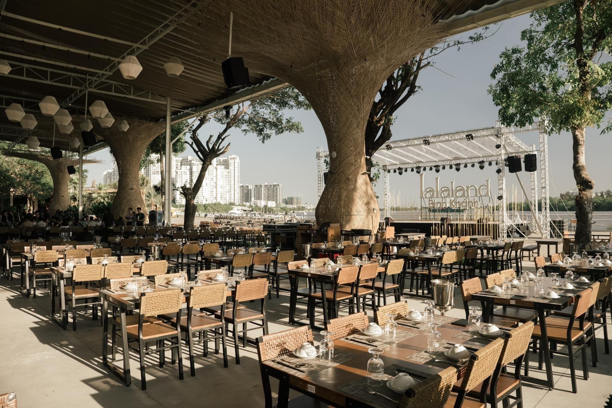 LalaLand Bình Khánh - 26 Mai Chí Thọ