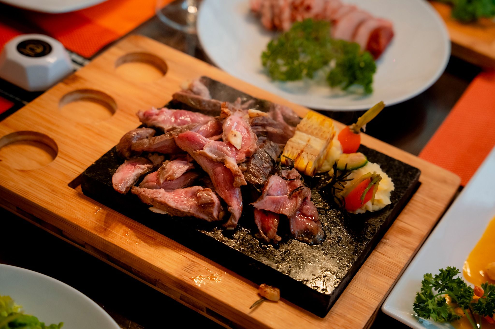 L'amour Steak Wine - Triệu Việt Vương