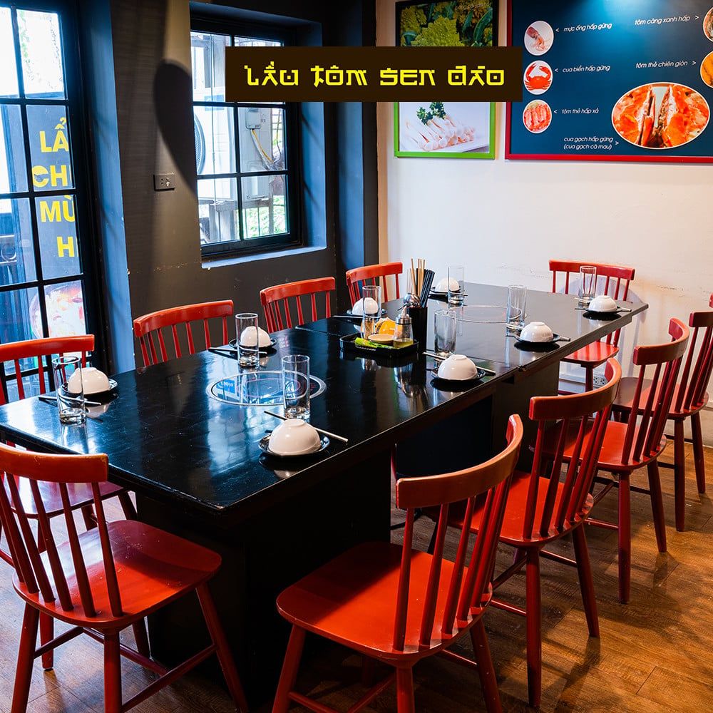 Lẩu Tôm Sen Đào - Phó Đức Chính
