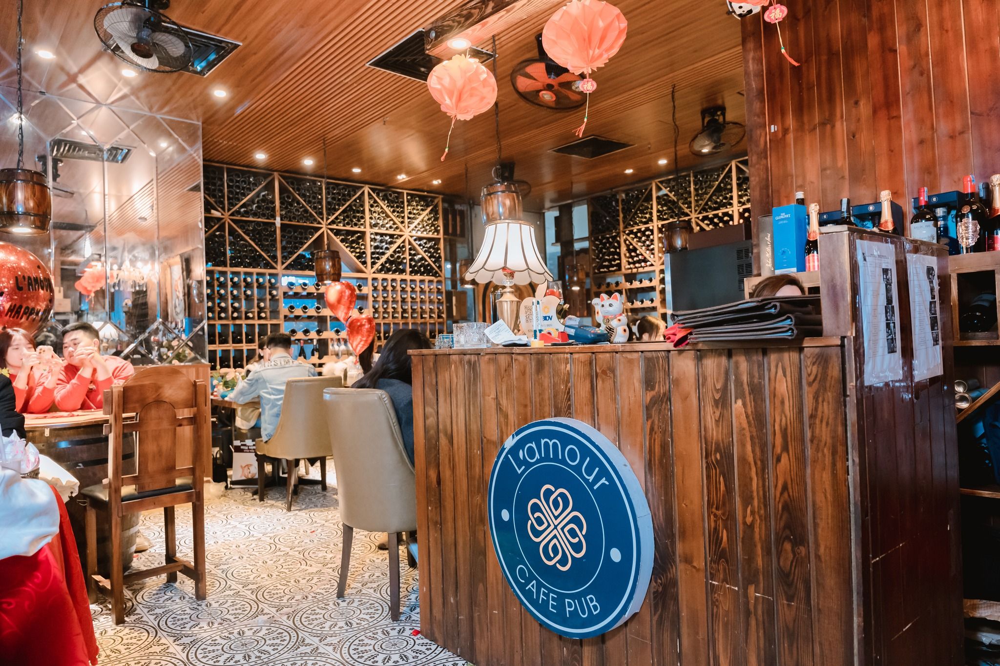 L'amour Steak Wine - Triệu Việt Vương