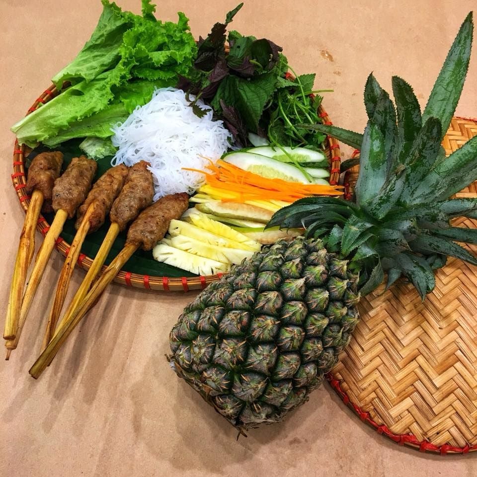 Bún Bò Huế O Xuân - Tuệ Tĩnh