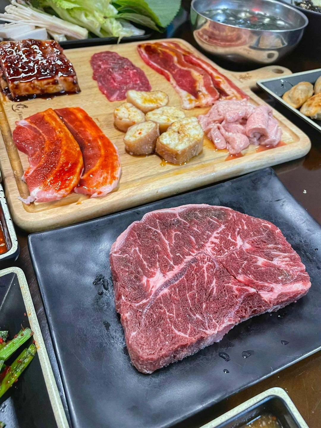 Minguk BBQ - Nguyên Hồng