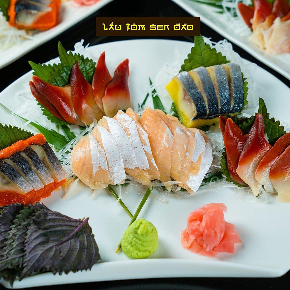 Lẩu Tôm Sen Đào - Phó Đức Chính