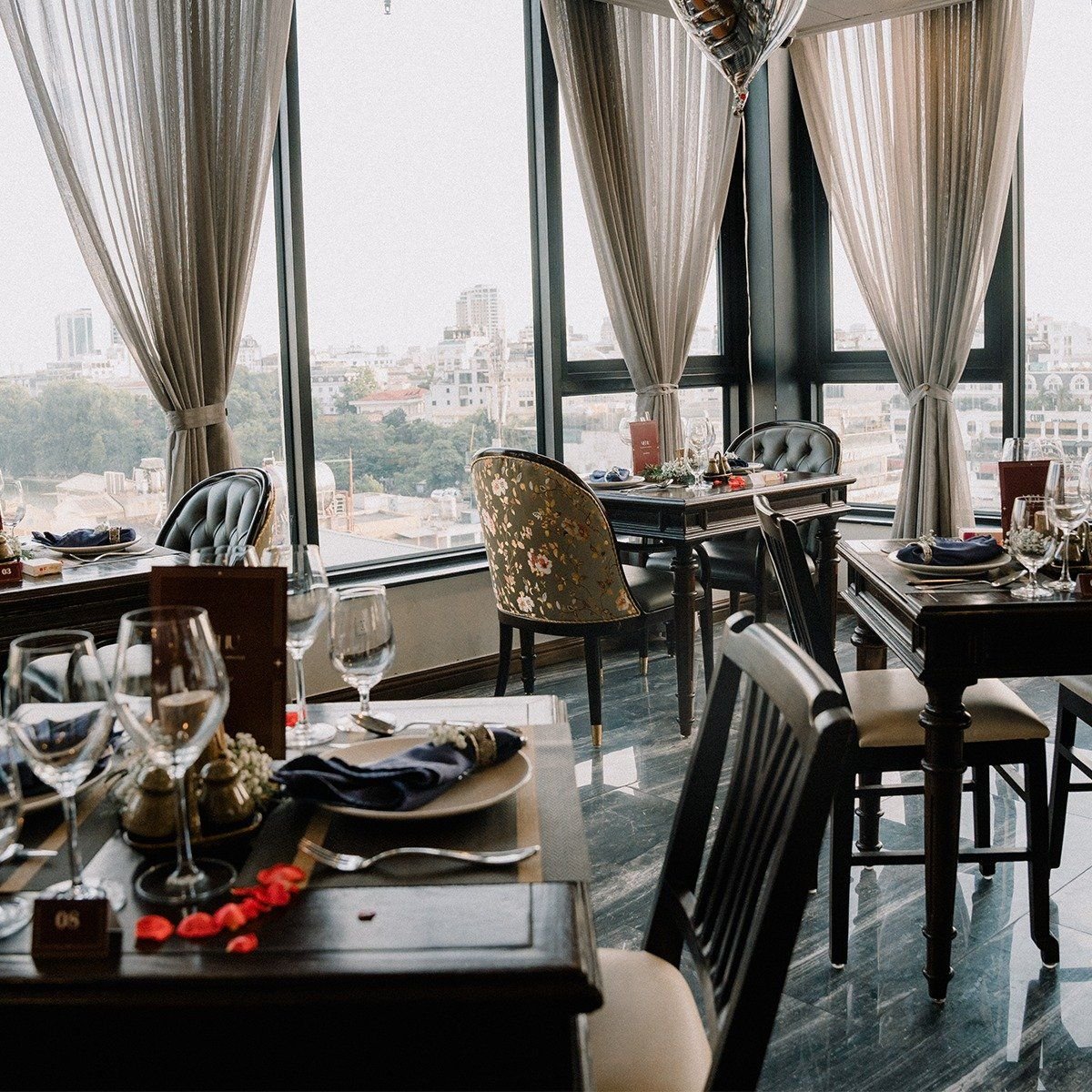 San Dining - Ngõ Cầu Gỗ