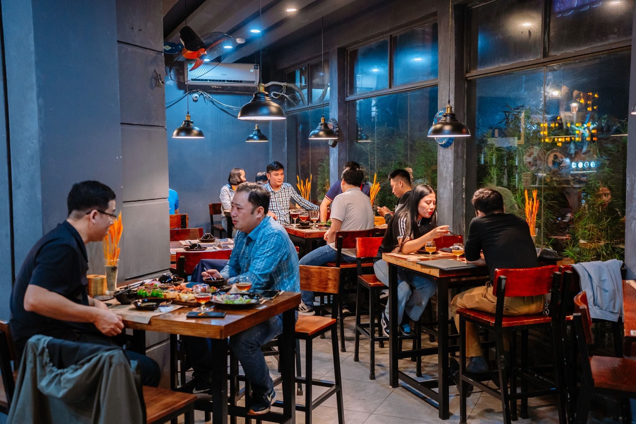 Bia Sành Điệu - 30 Lưu Quang Vũ