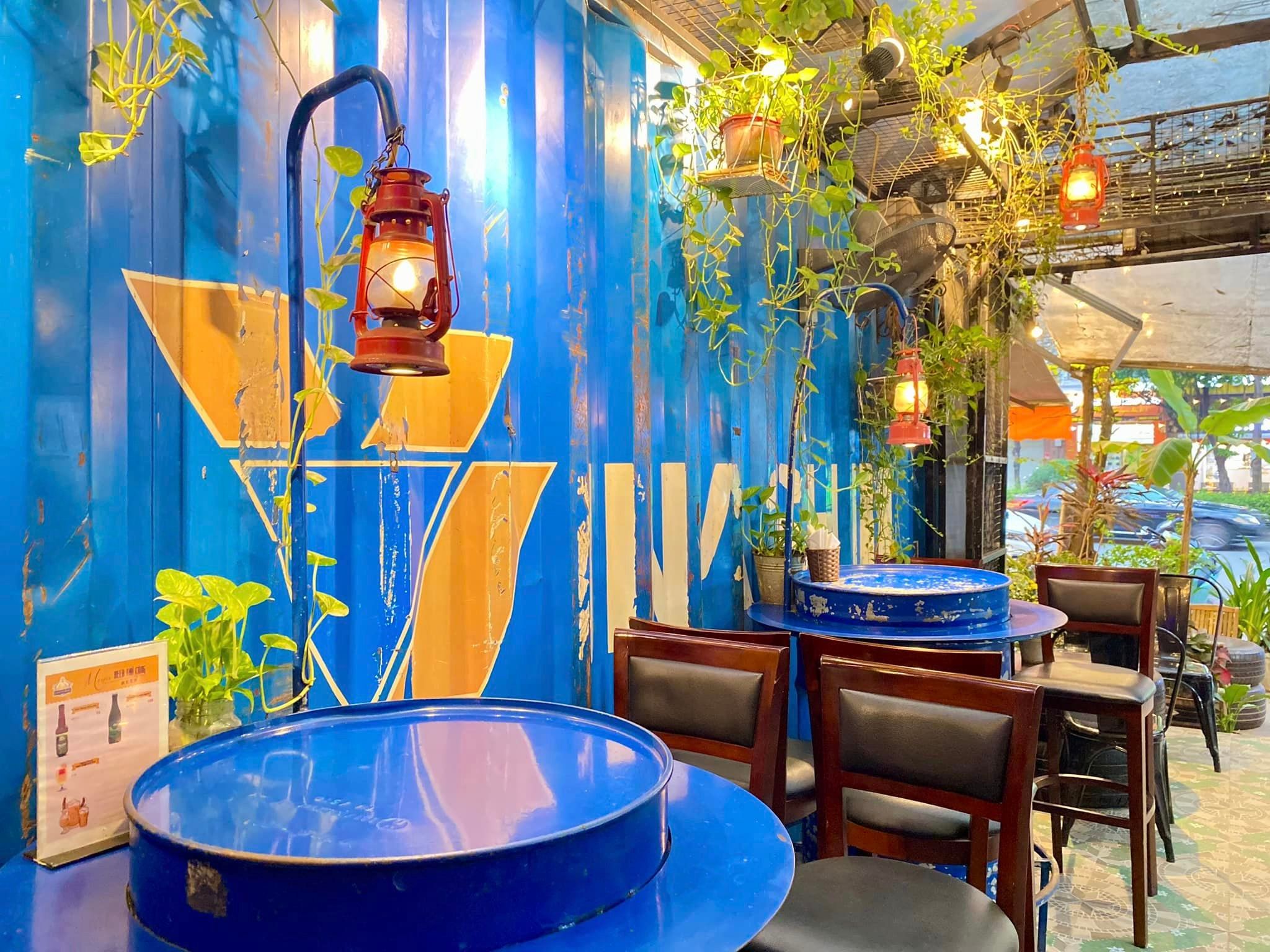 Container Craft Beer - 106 Nguyễn Huy Tưởng
