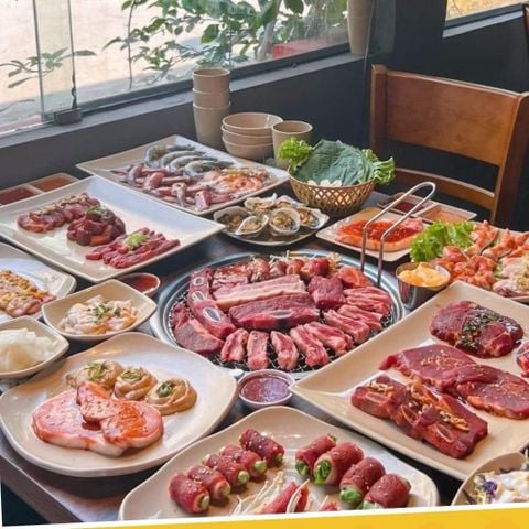 Hugo BBQ - 250 Thượng Đình