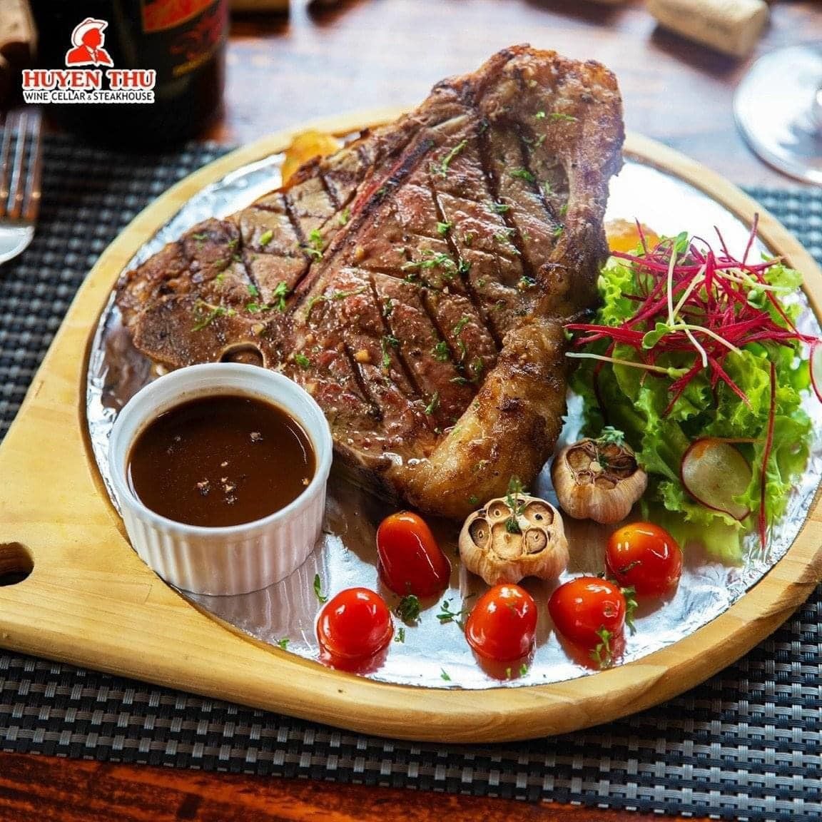 Hầm Rượu Vang Huyền Thư - 8D Hàm Long