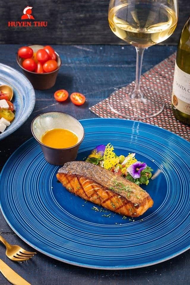 Hầm Rượu Vang Huyền Thư - 8D Hàm Long