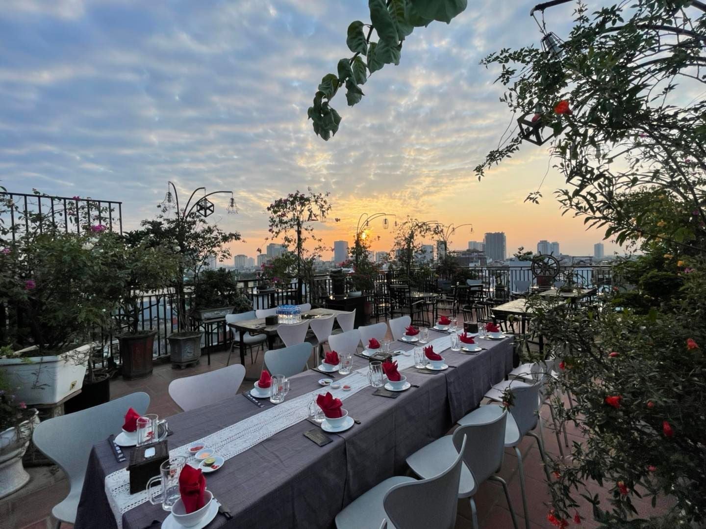 Tây Long - 1 Ngõ 347 Âu Cơ