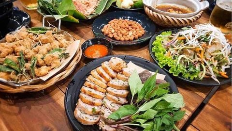Bia Hải Hói - Mạc Thái Tổ