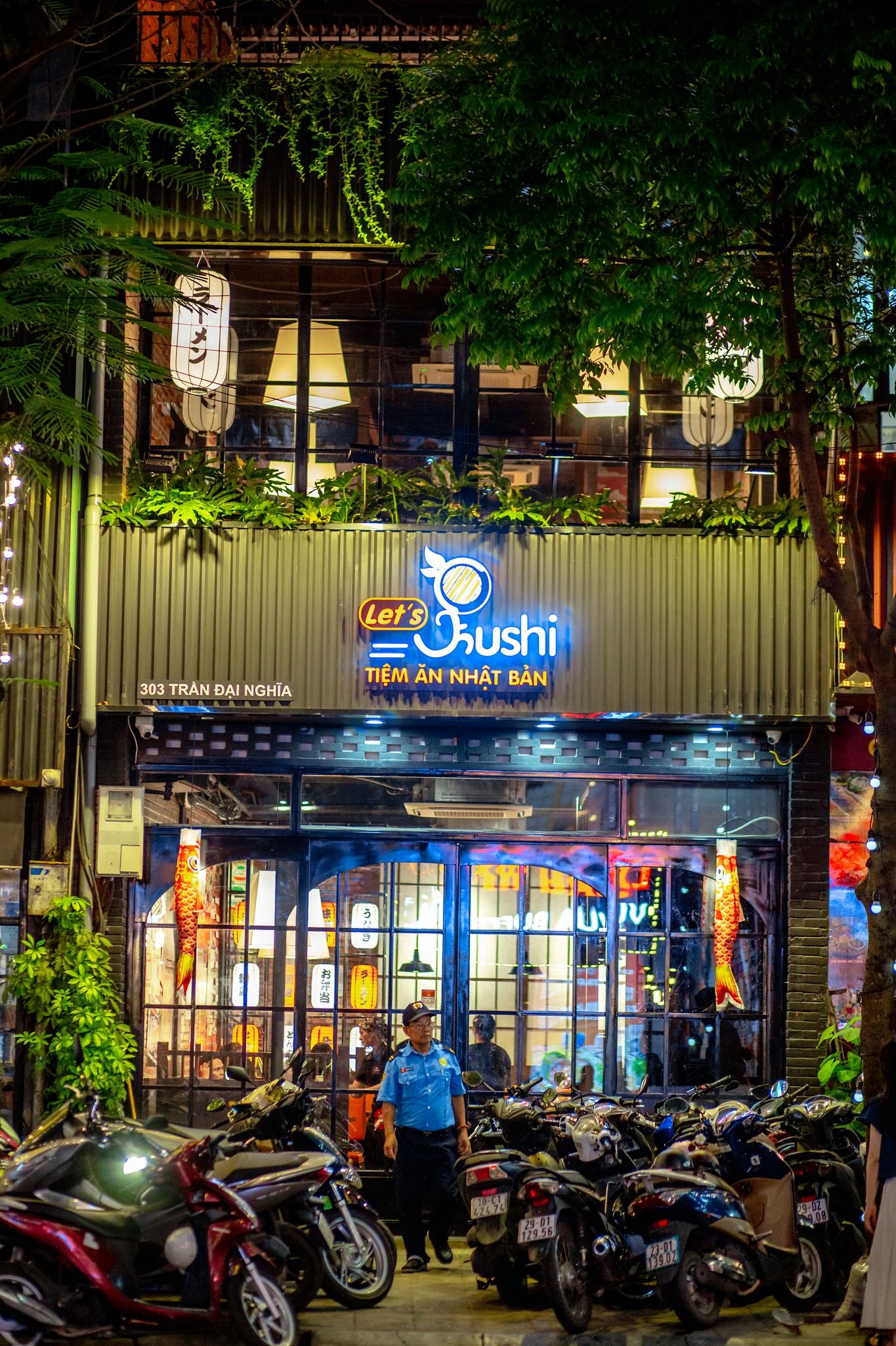 Let's Sushi - Trần Huy Liệu