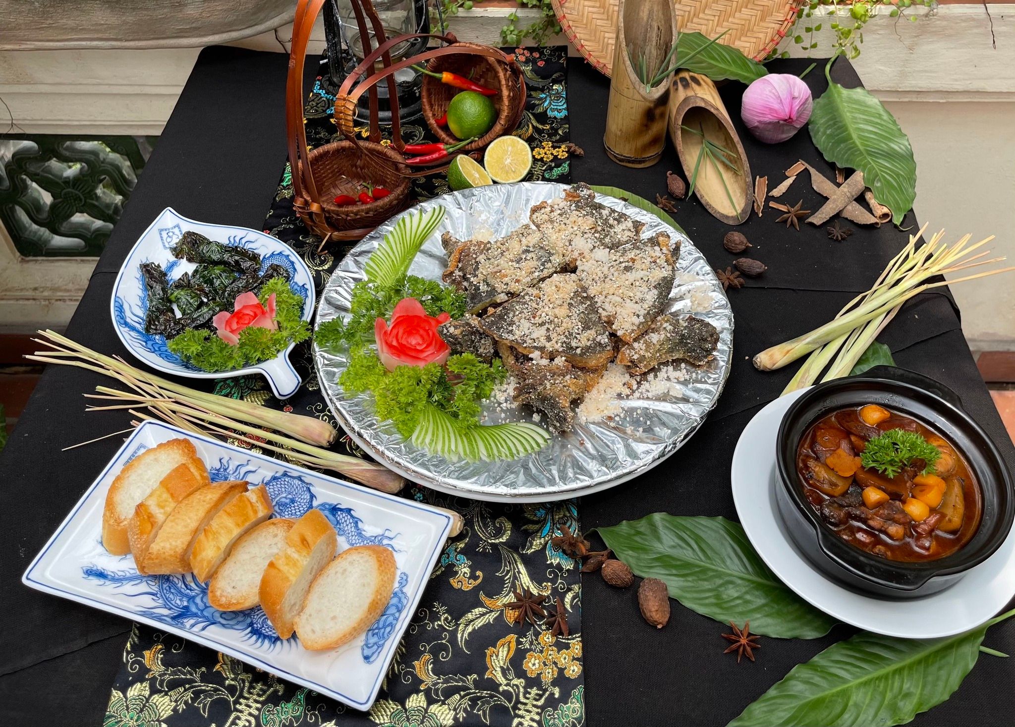 Cơm Việt Heritage - 63 Phạm Hồng Thái