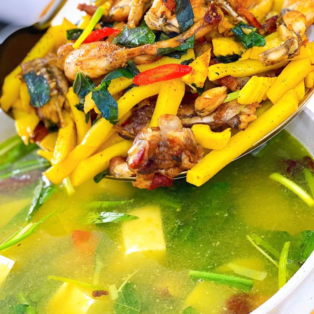 Lẩu Cua Đồng Hà Giang - 287 Tô Hiệu