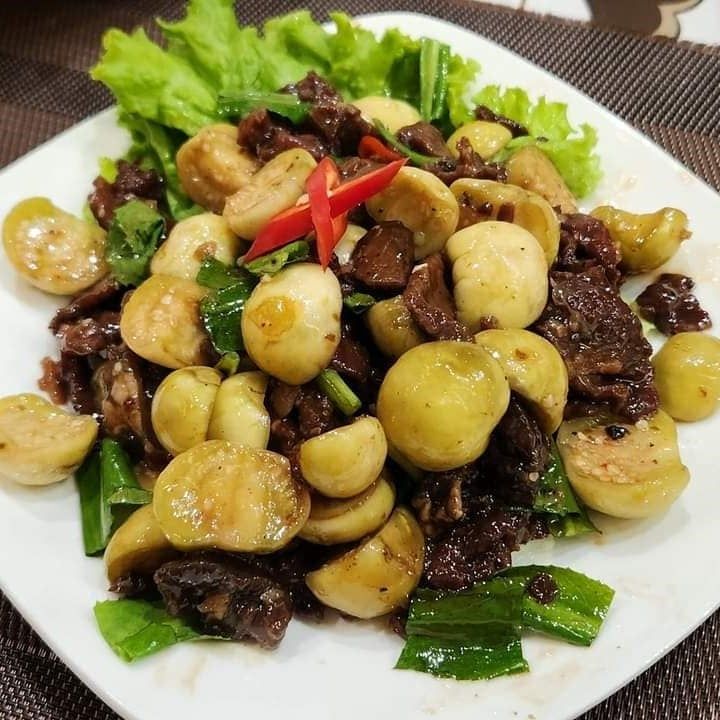 888 - 169 Phùng Hưng