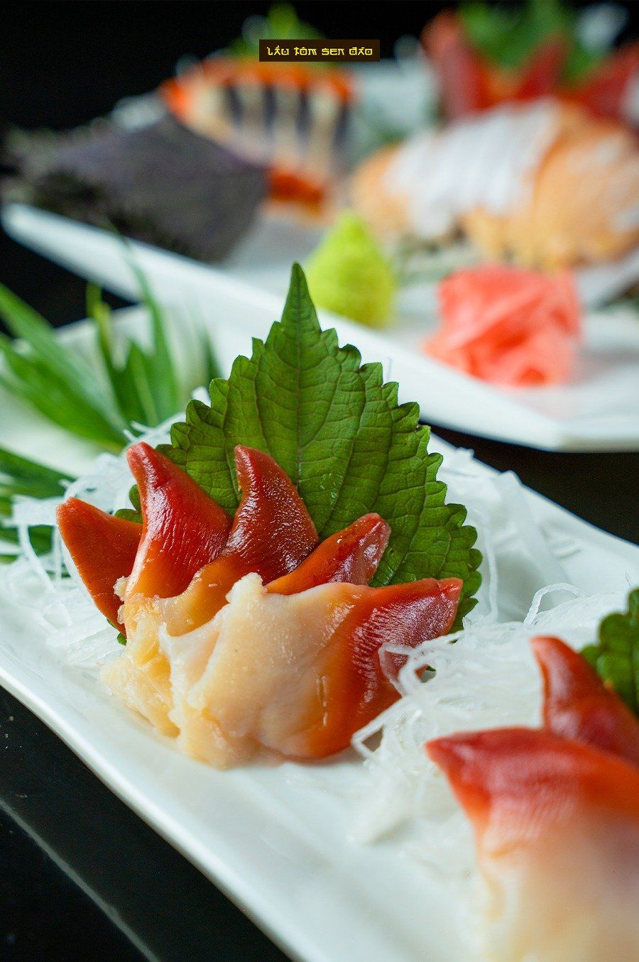 Lẩu Tôm Sen Đào - Phó Đức Chính