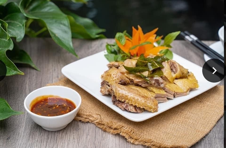 Vua Ngan - 24 Trần Bình