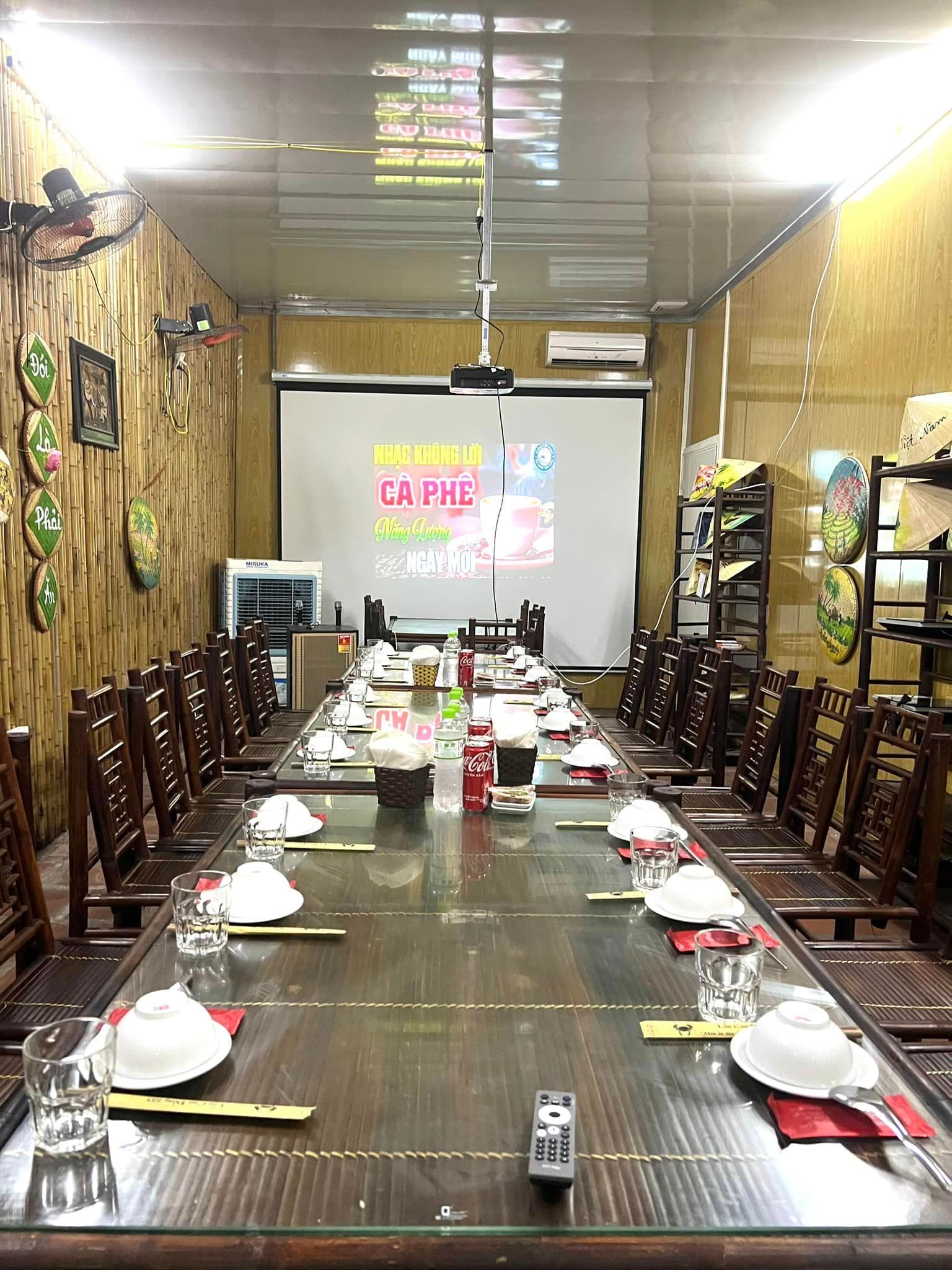 Lẩu Cua Đồng 685 - 685 Lạc Long Quân