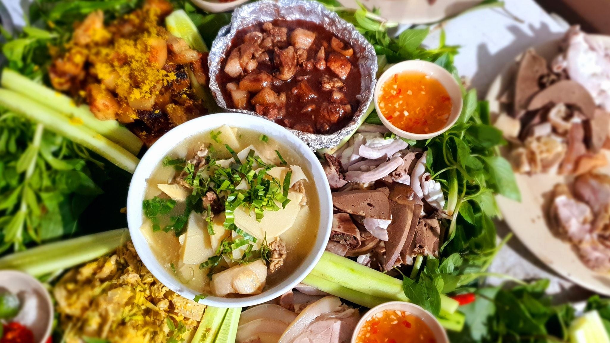 Bia 68 Tây Hồ - 45 Đặng Thai Mai