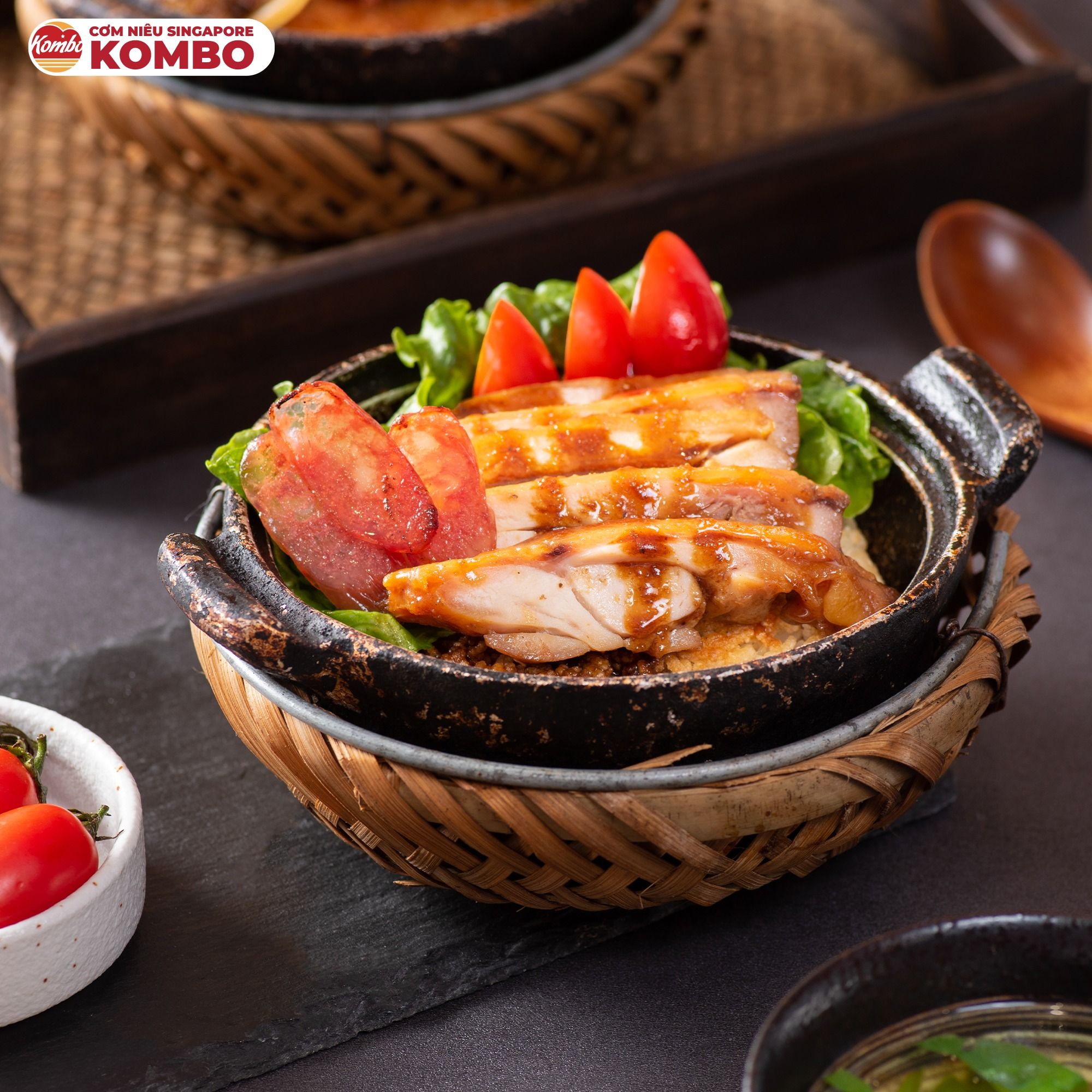 Cơm Niêu Singapore Kombo - Giảng Võ