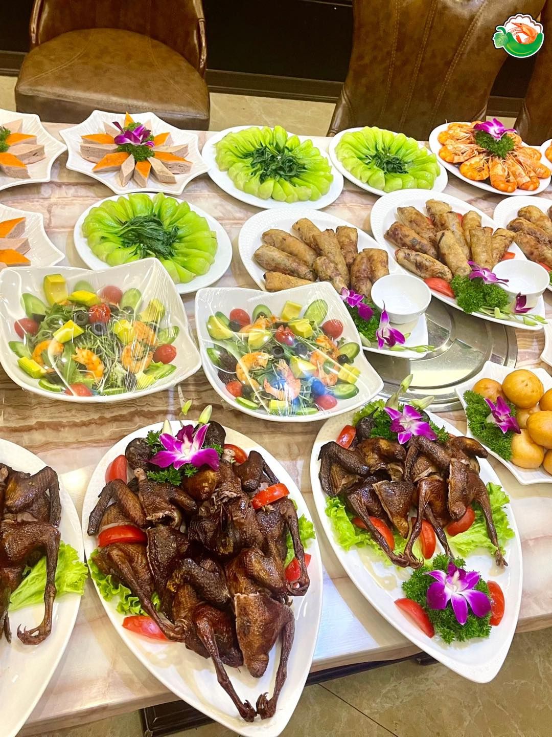 Lẩu Tôm Bầu By Chang - Hàng Chĩnh