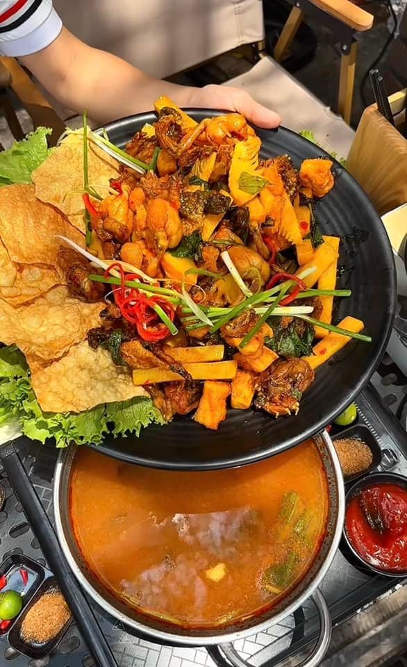 King Sushi & Lẩu - 122 Hồ Đền Lừ