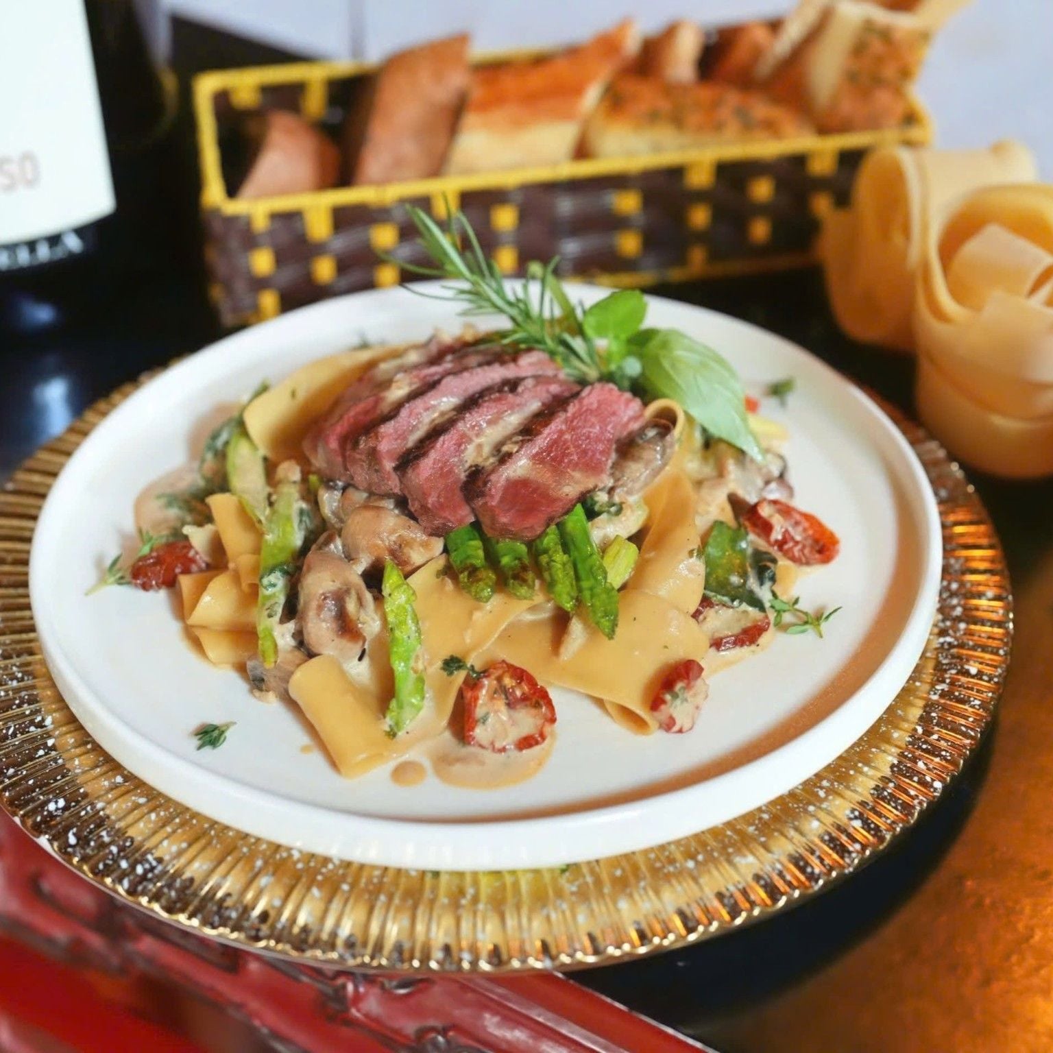 Pane e Vino - 57 Nguyễn Chánh