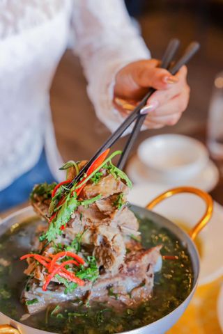 Happy Thai - 21 Nguyễn Văn Cừ