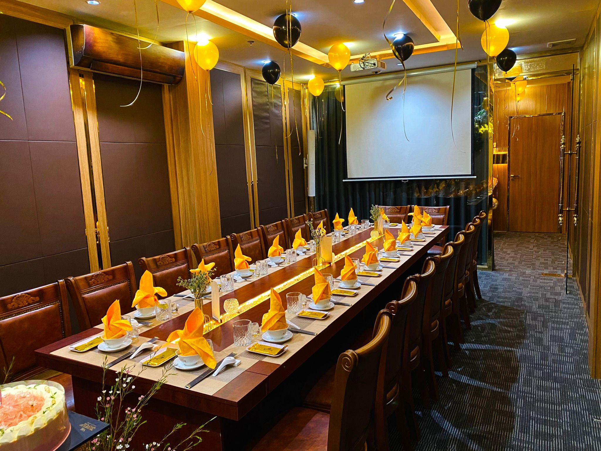 Vương Quốc - 59/6A Phạm Viết Chánh