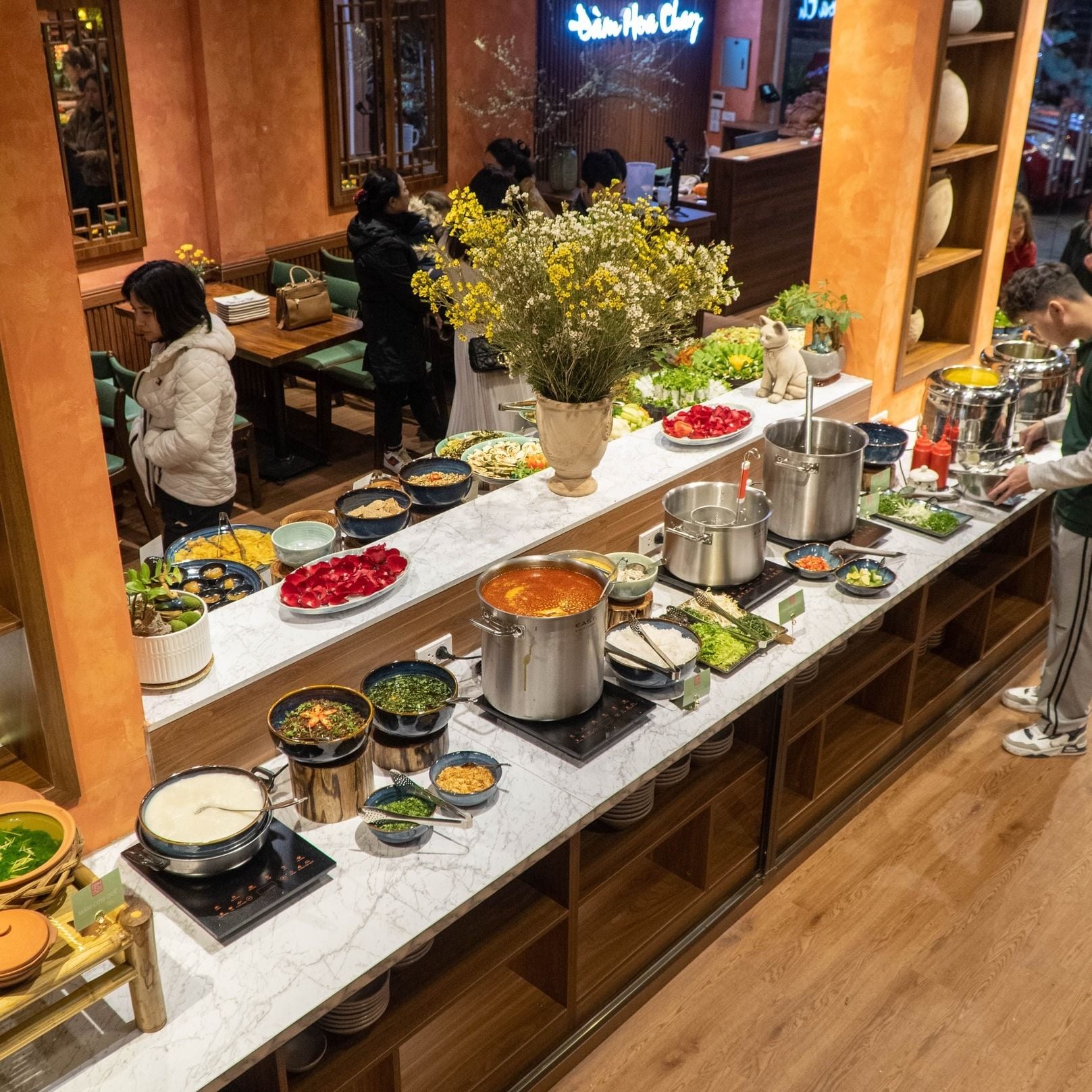 Chay Đàm Hoa - 32 Dịch Vọng Hậu