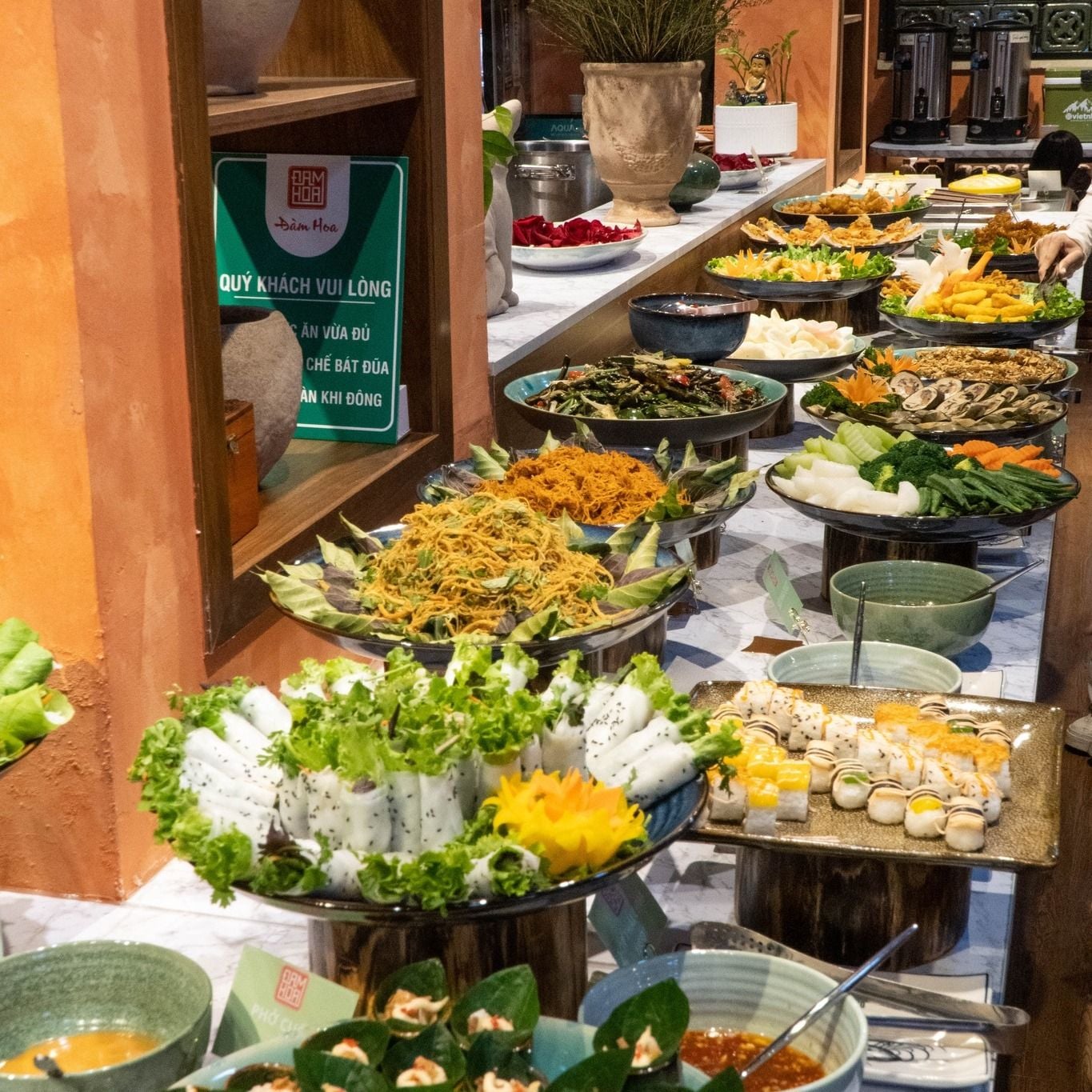 Chay Đàm Hoa - 32 Dịch Vọng Hậu