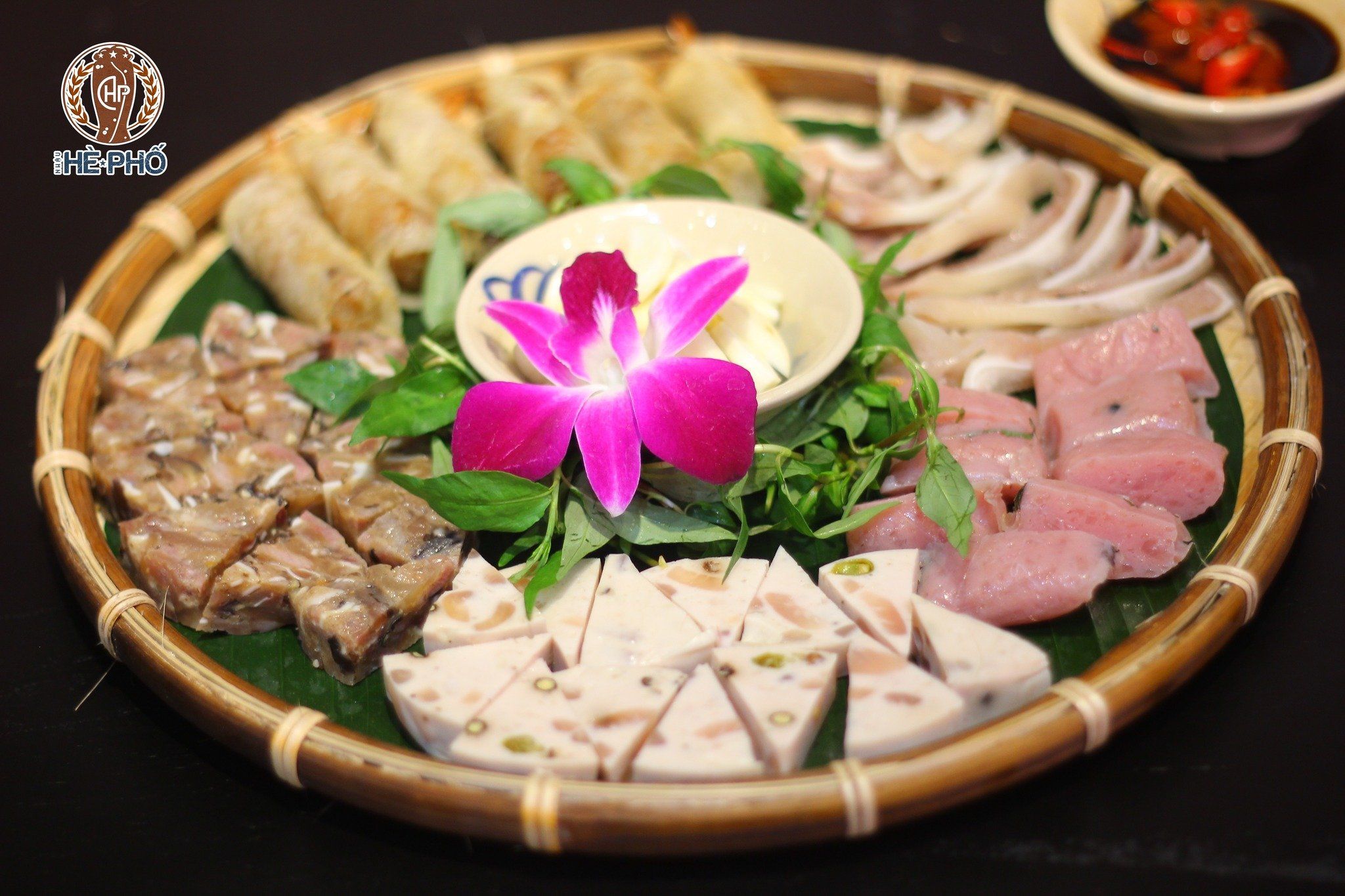 Hè Phố Quán - 7 Lê Duẩn