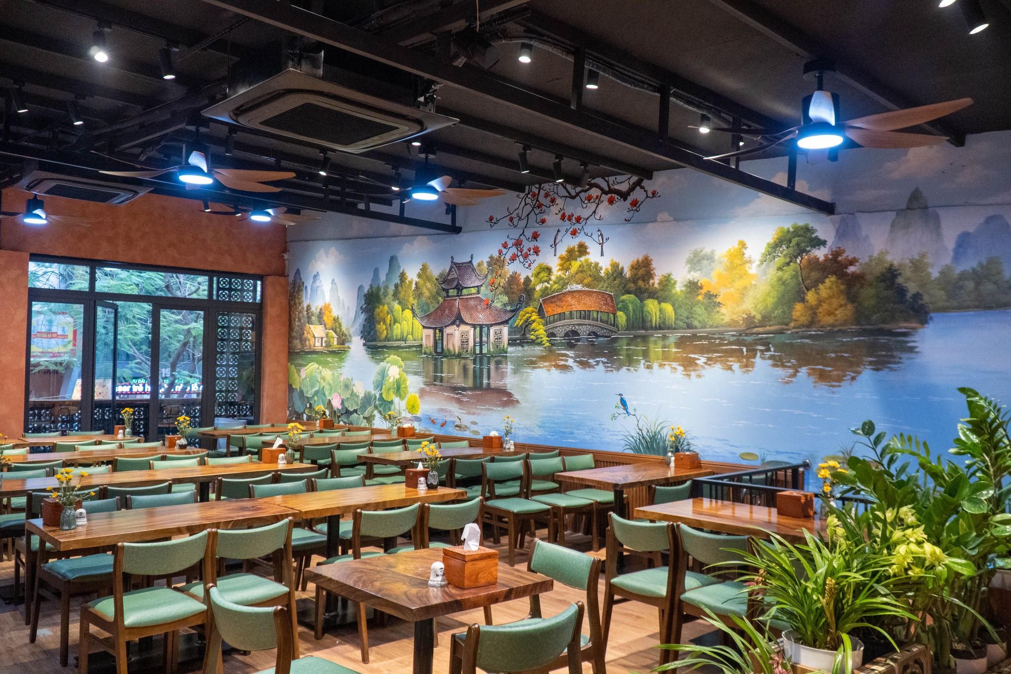 Chay Đàm Hoa - 32 Dịch Vọng Hậu