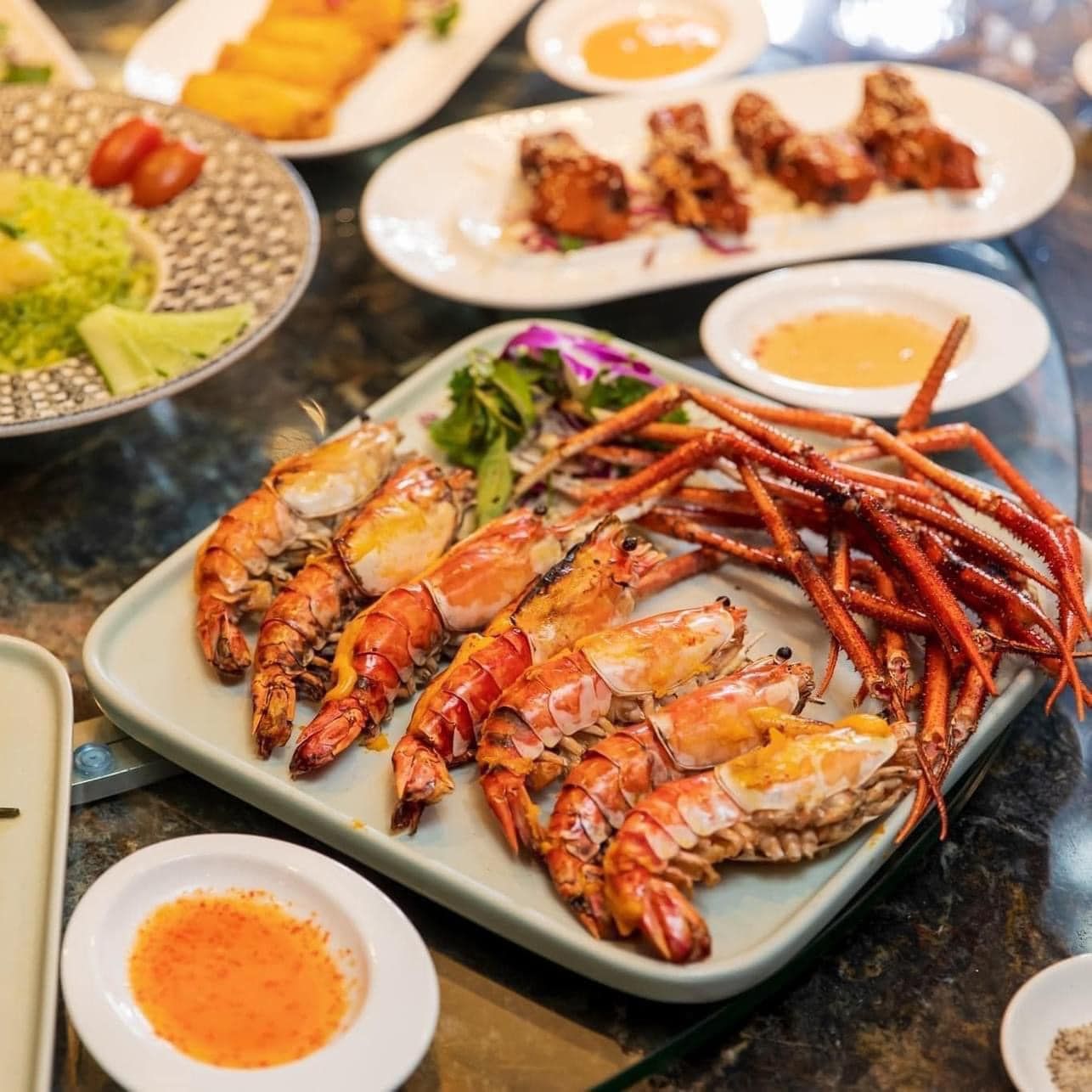 Hầm Rượu Quốc Bình - 172A Trần Văn Mười