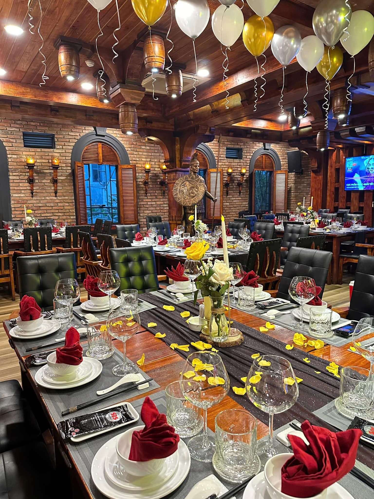 Hầm Rượu SOS - Đường 7