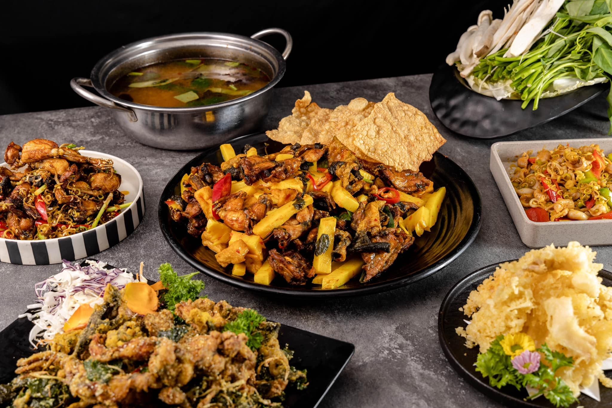 King Sushi & Lẩu - 122 Hồ Đền Lừ