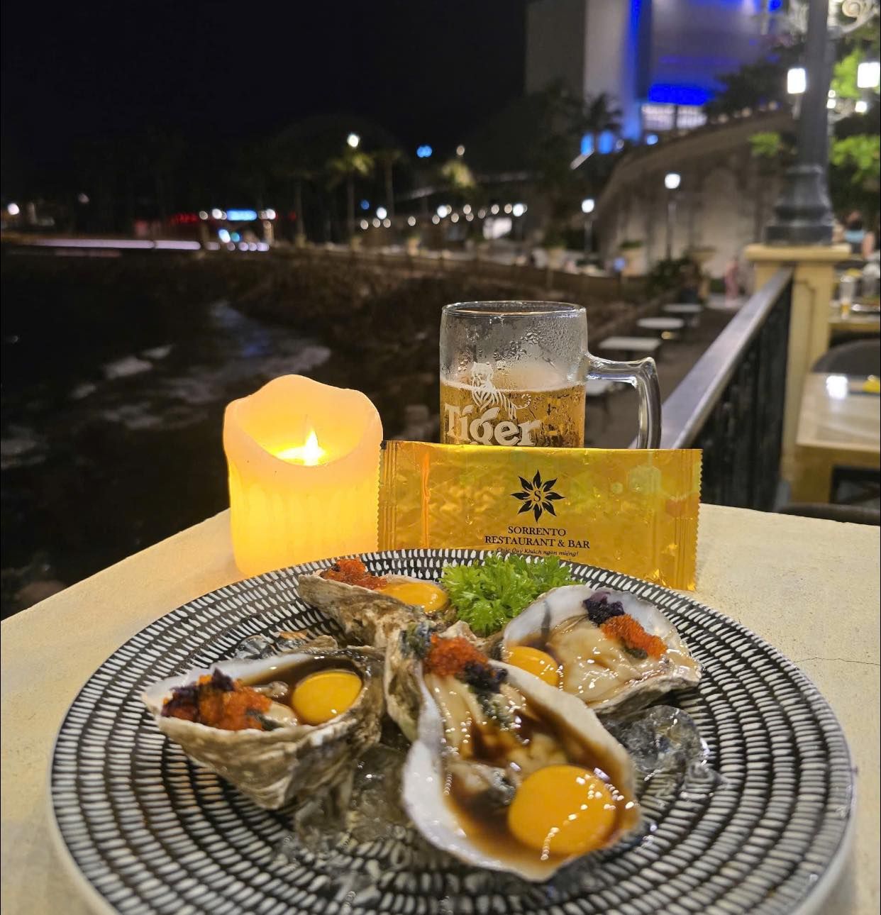 Sorrento Restaurant & Bar - Sunset Town