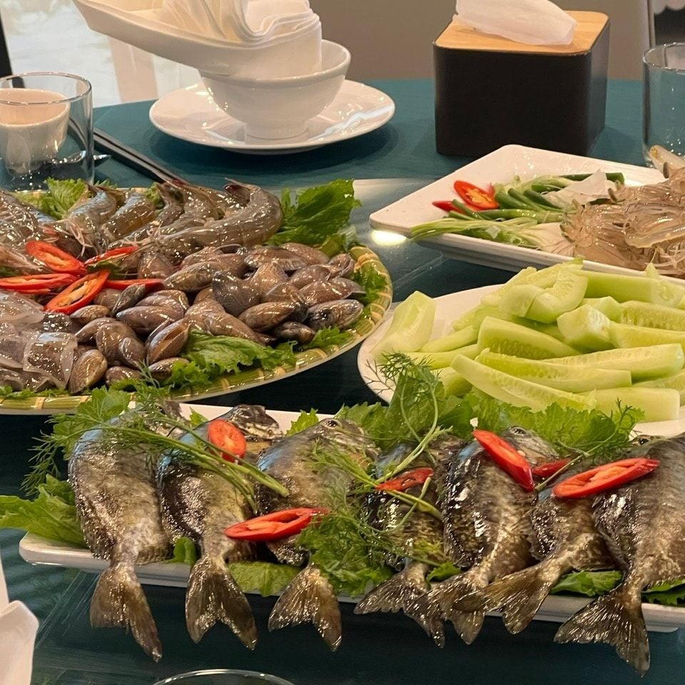 Hải Sản Madame Huyền - KĐT Cái Dăm