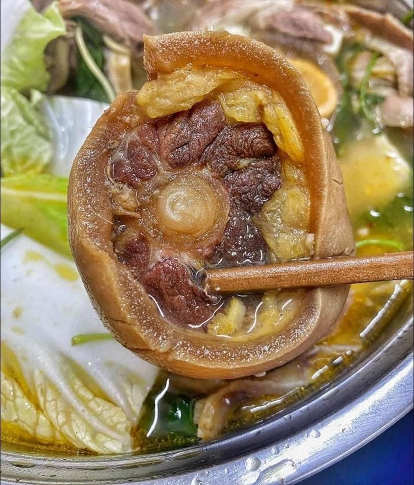 Hải Sản Madame Huyền - KĐT Cái Dăm