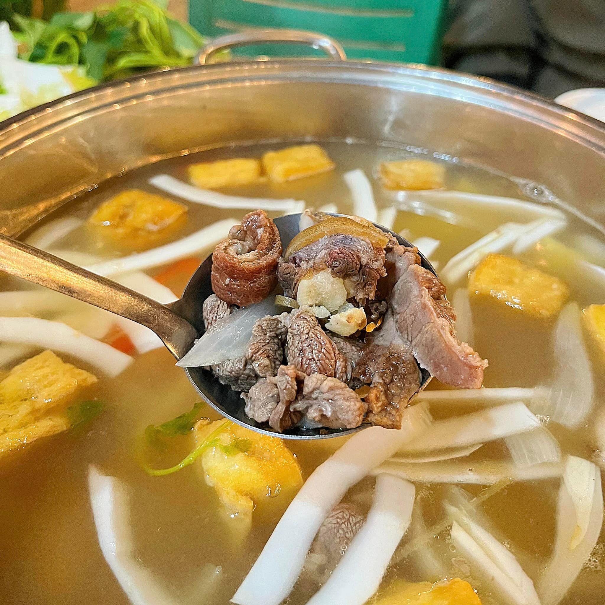 Xanh House - 83 Hữu Nghị