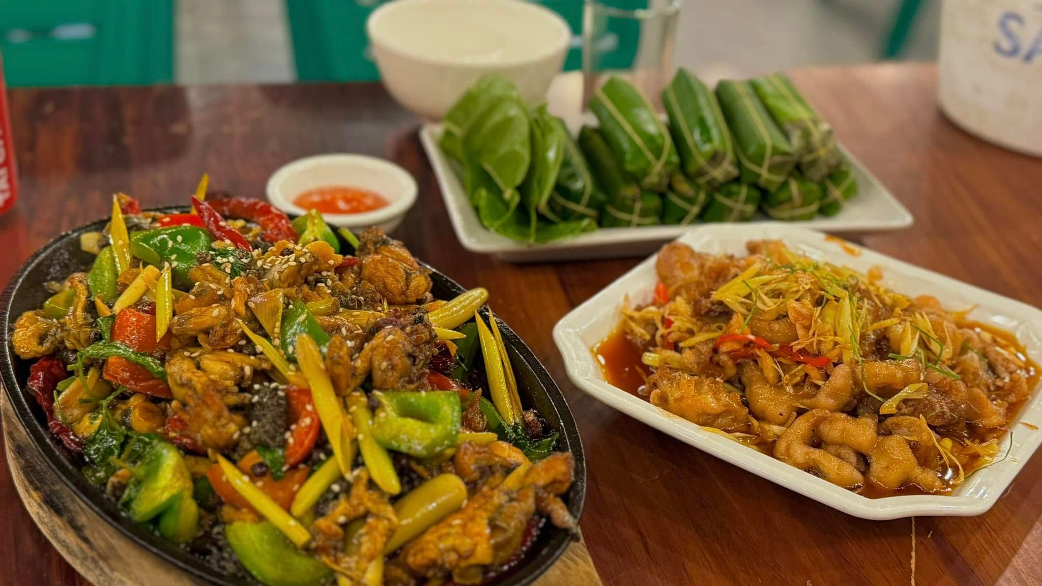 Xanh House - 83 Hữu Nghị